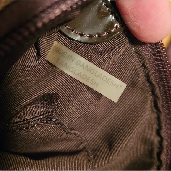 Coach Signature Stripe Swingpack Crossbody Shoulder Bag w/ unbranded Dusty
NWOT - Picture 7 of 8